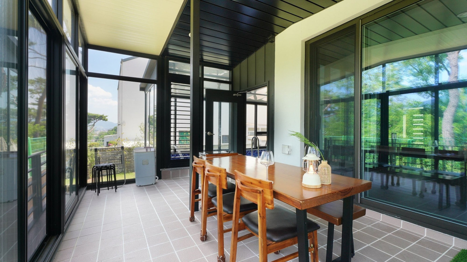Food & Drinks 5, Gyeongju Blibli Poolvilla, Gyeongju
