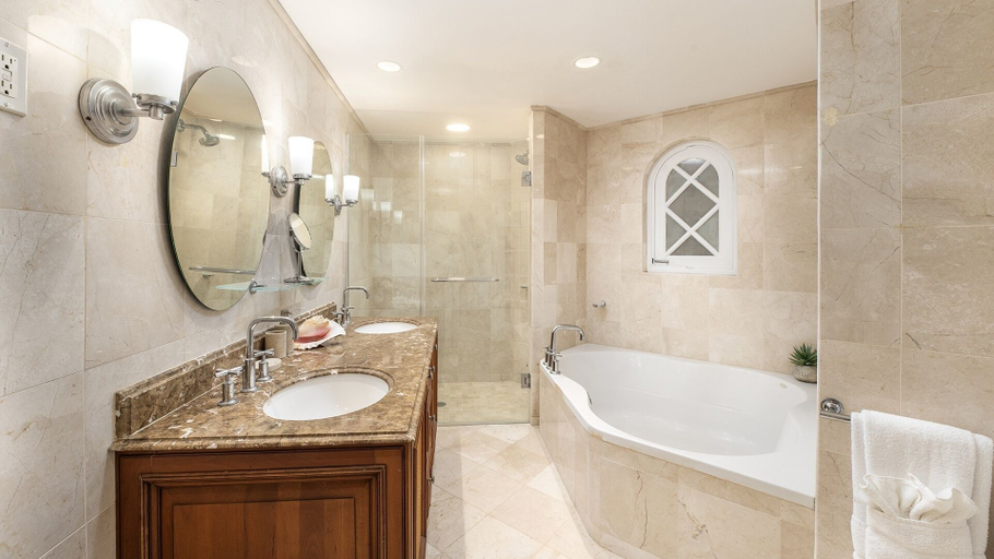 Bathroom 2, St. Peter's Bay 111 2 Bedroom Condo