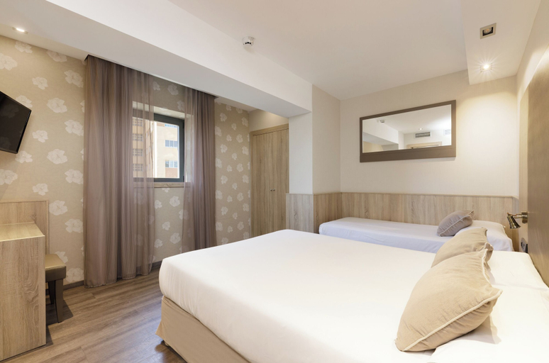 Bedroom 2, Civera Hotel, Teruel