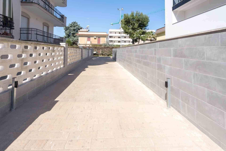 Exterior 2, Perla Nera, Barletta-Andria-Trani