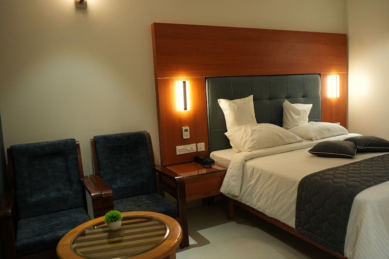Bathroom 2, HOTEL KRITHICK GRAND, Theni