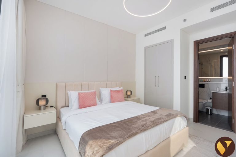 Room 3, Vogue | The Crest Sobha Hartland close to Downtown, Dubai