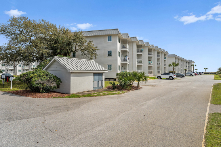 Exterior & Views 2, GS Plantation East 3208, Baldwin