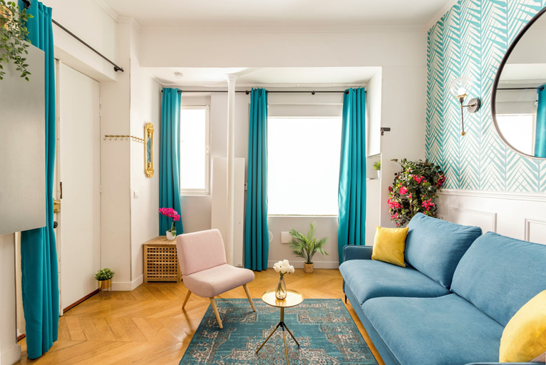 Living area 3, Merveil Luxury Suite - Mermoz, Paris