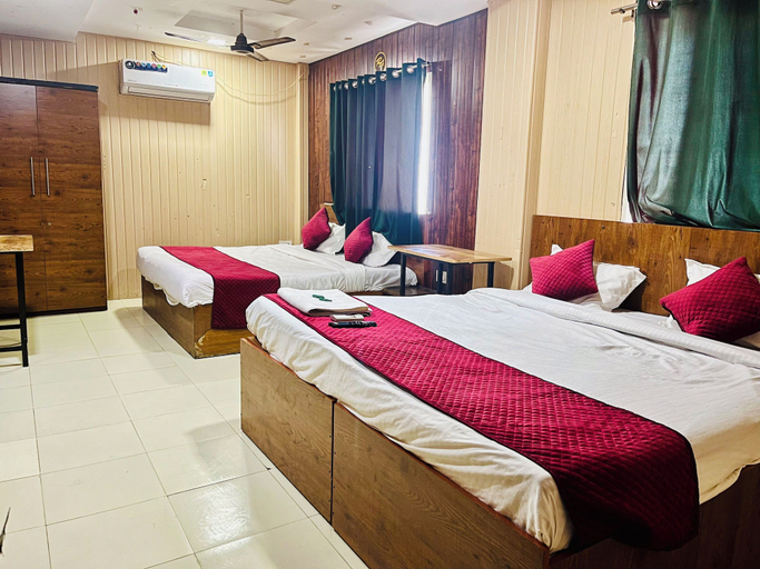 Room 5, Hotel Nova Stay, Indore