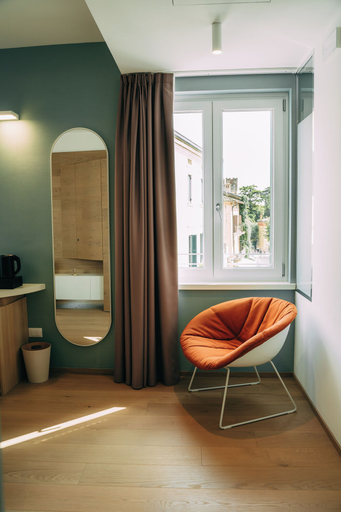 Room 5, Borgo di Lazise, Verona