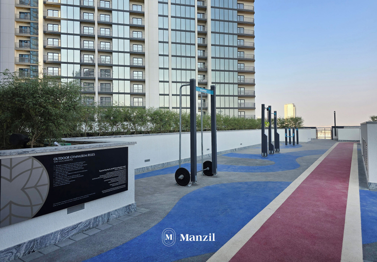 Gym 2, Manzil - Stylish 1BR with Pool and Gym, Dubai