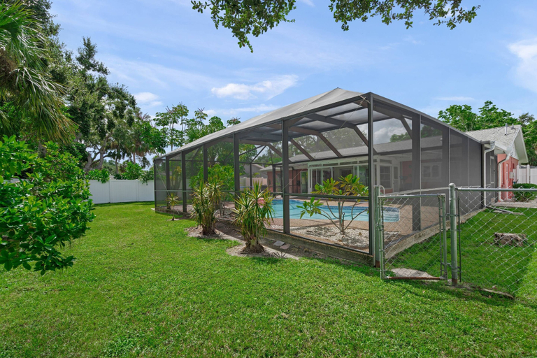 Exterior 5, Coral Breeze, Sarasota