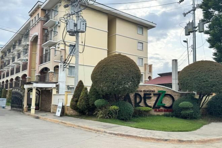 Exterior 2, 7-14min From Airport, SM mall, Large Work Table, Free Pool, Digital Nomad/Remote Work, Davao City