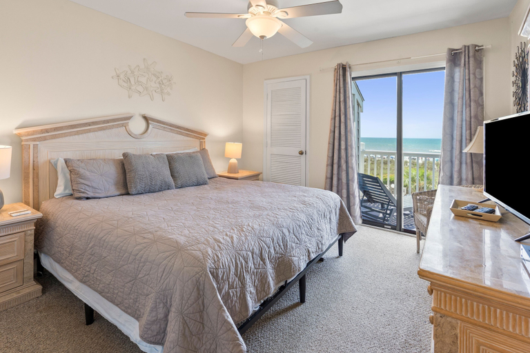 Room 4, Sea Cloisters 303e 2 Bedroom Condo by RedAwning, Horry