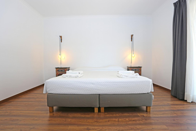 Room 2, D13 - Eiras Velhas Holiday House in Alm Dena, Lagos
