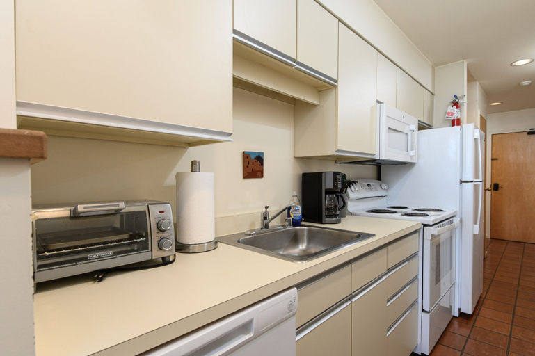 Private kitchen 4, 203 Village Gate 1 Bedroom Condo, Washington