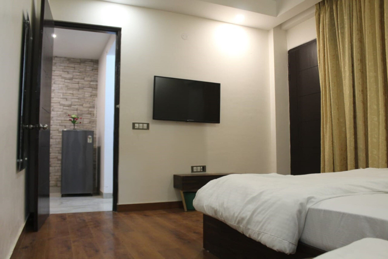 Room 2, Vrindavan Stays Sunrakh Bangar, Mathura