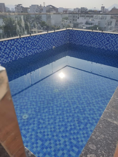 Rooftop pool 4, Hotel Lake Heart, Udaipur