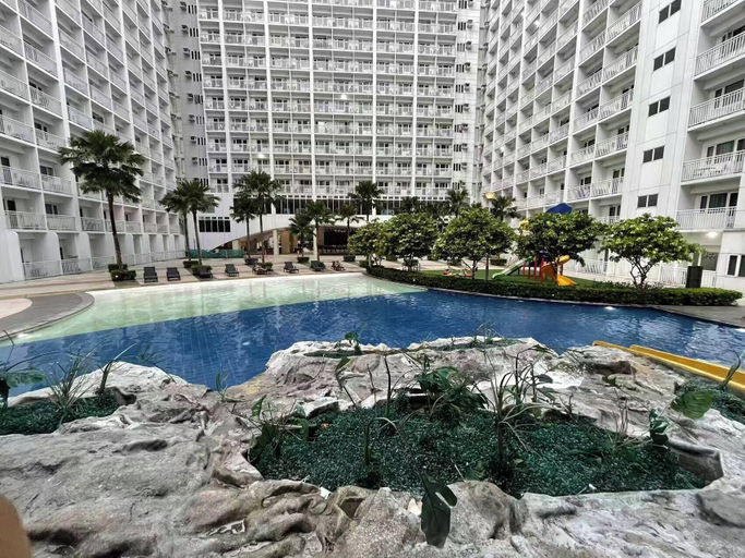 Exterior 3, cozy house of MOA, Pasay City