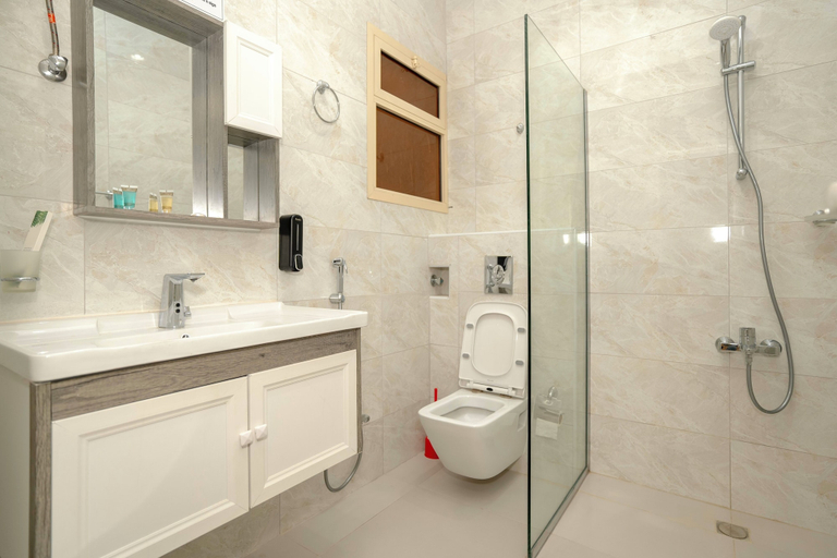 Bathroom, Taj Al Munira Serviced Apartments, Dammam
