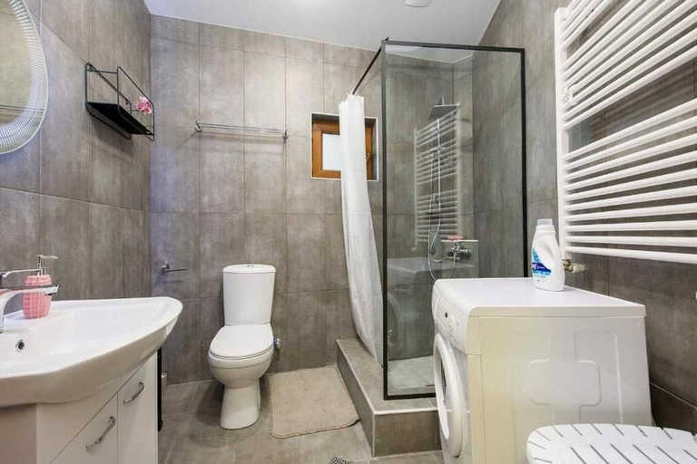 Bathroom 2, Terra Bridge, Tbilisi