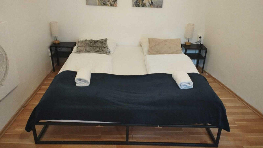 Room 2, 1BR Apt Affordable Stay near Schönbrunn, Wien