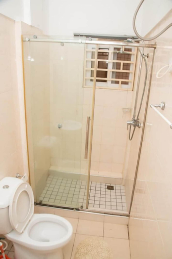 Bathroom, Regimanuel Estates, Ga East