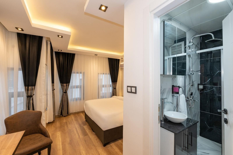 Room 4, Boutique 360 Suite, Beyoğlu