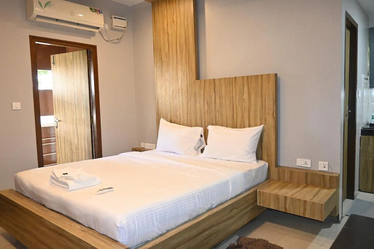 Room 4, ZIPP Lite Frazer Town, Bangalore