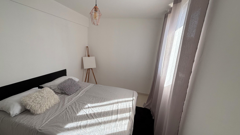 Room 4, La Cachette du Sud, Alpes-Maritimes