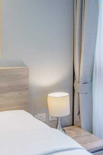 Room 2, Diamond Condominium Phuket, Phuket Island