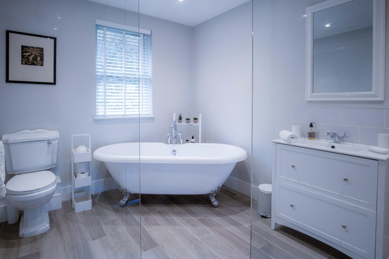 Bathroom 4, Ty Seren - 2 Bedroom Apt - Bayview Oxwich, Swansea