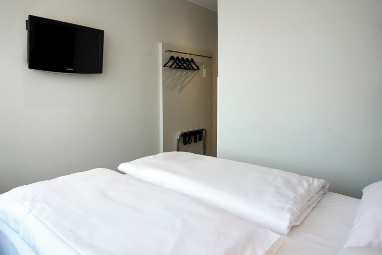 Bedroom 3, Hotel Sylter Hof Berlin, Berlin