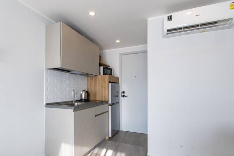 Private kitchenette 2, Modern Condo - 1BR & Office T3-528, Pulau Phuket