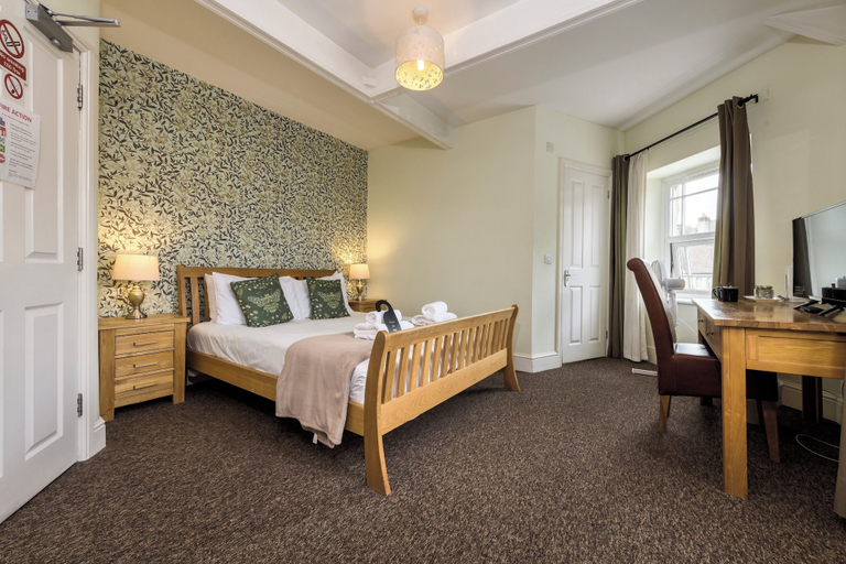 Bedroom 2, The Cornerhouse, Somerset
