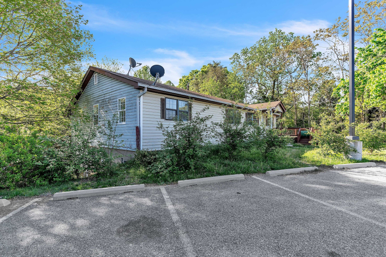 Exterior 3, Peaceful Pet Friendly Chesapeake Escape 4 Bedroom Home, Calvert