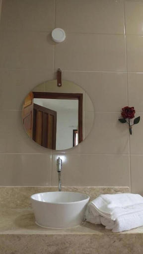 Bathroom 5, Suítes Castanheiras, Parati