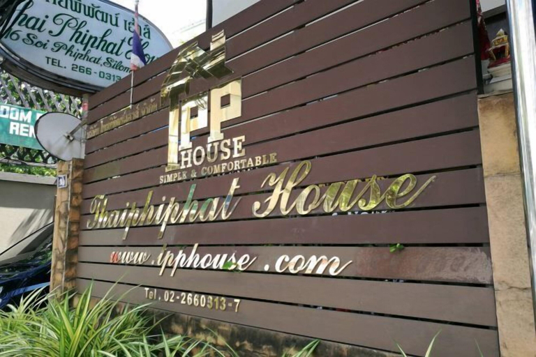 Exterior 3, Collection O Thaiphiphat House Silom, Bang Rak