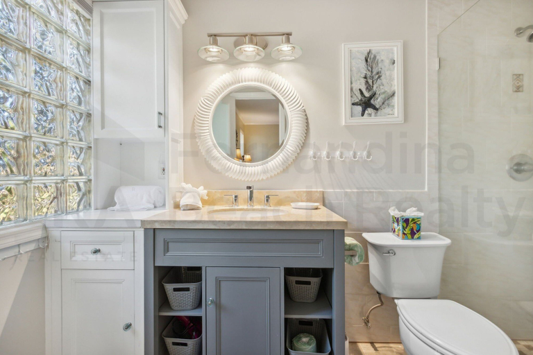 Bathroom 4, 4937 Windward Place 3 Bedroom Home, Nassau
