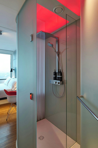 Bathroom 4, citizenM Dublin St. Patrick's, Dublin