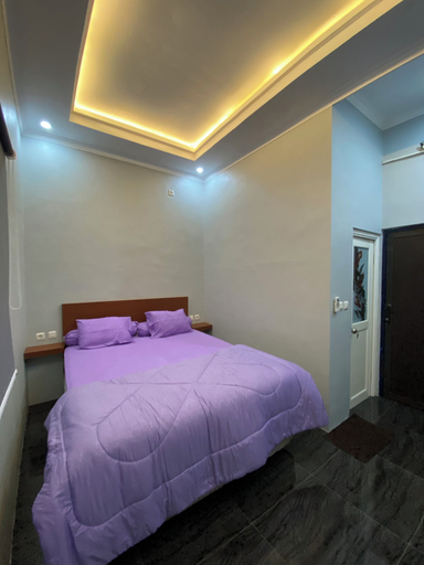 Room 2, Homestay Riffa Syariah, Sleman