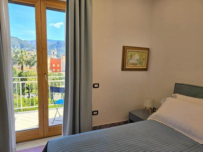 Bedroom 4, Casa Evelina, Napoli