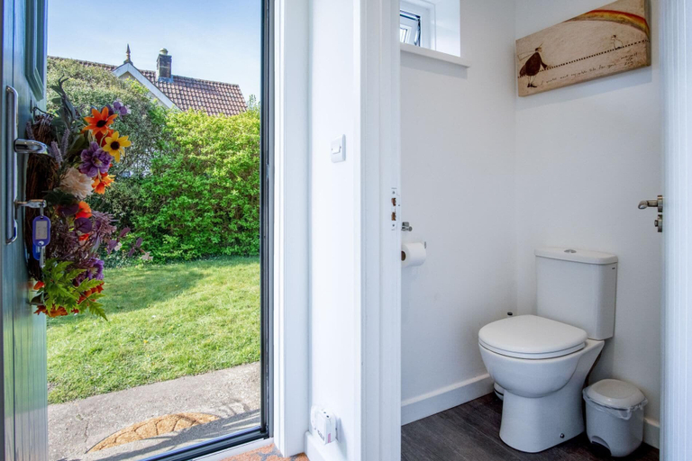 Bathroom 3, The Willows - 2 Bedroom Cottage - Oxwich, Swansea