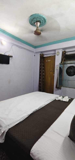Room 4, Hotel Rajshila, Kaushambi