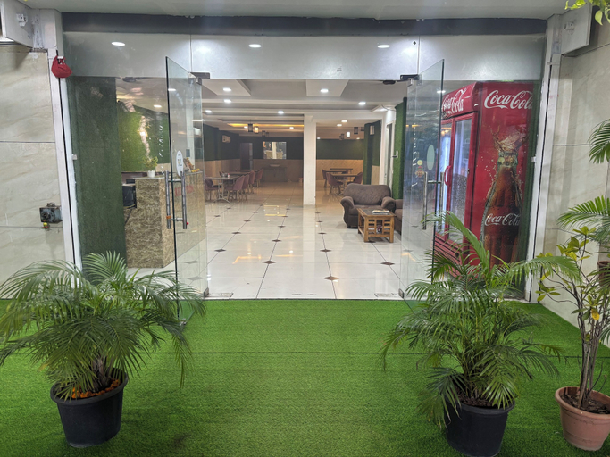 Property entrance, Hotel Royal Empire Indore, Indore