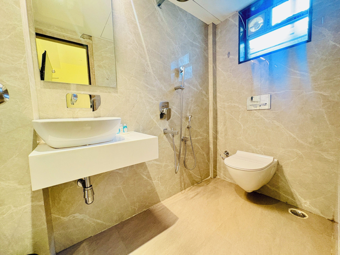 Bathroom 2, Eastern Dhaam Puri New Marine Drive Rd, Puri