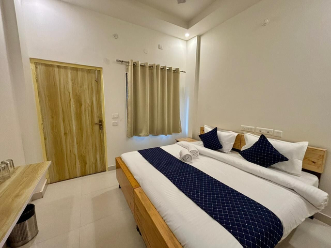 Room 3, Zuna Stayz Tapovan Rishikesh, Tehri Garhwal