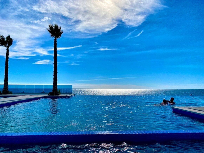 Pool 2, Lavish 1 Bedroom Beach Front Condominium Encantame C-1403, Puerto Peñasco