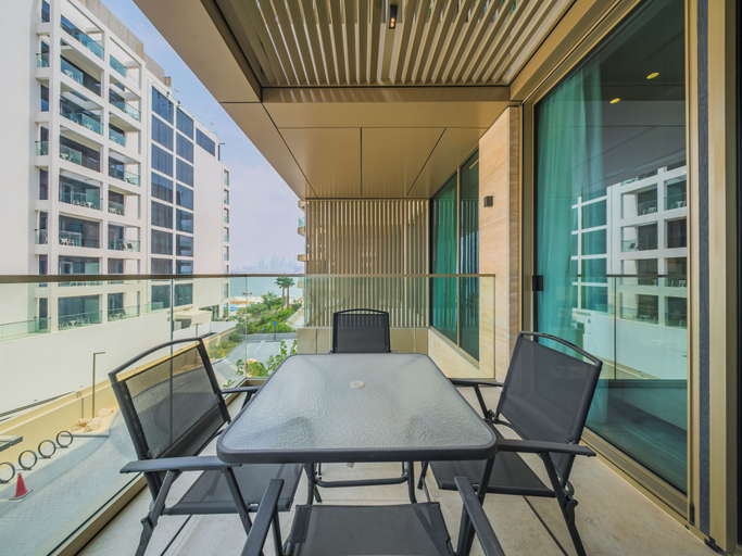 Balcony 5, Ellington Beach House - Palm Jumeirah, Dubai