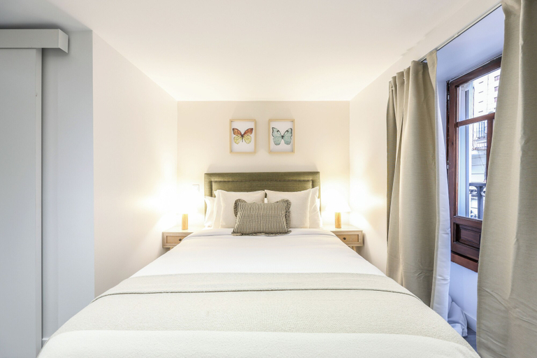 Room 2, AP Leganitos, Madrid
