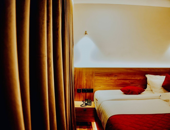 Room 5, ZAAD SUITE, Kottayam