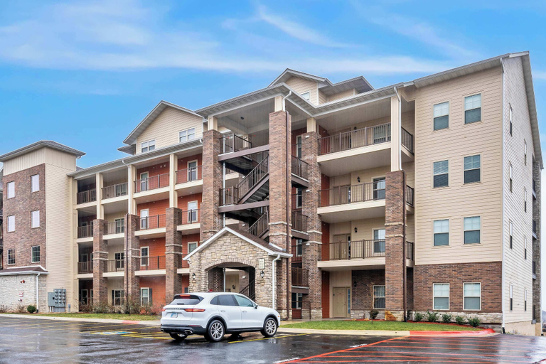 Exterior & Views 2, Paradise View at the Majestic - Spectacular Views!, Taney