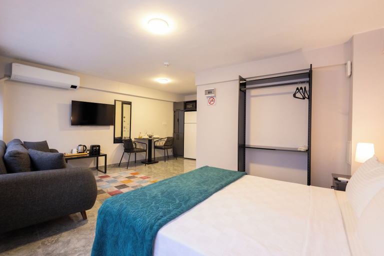Room 5, Obishu Hotel, Beyoğlu