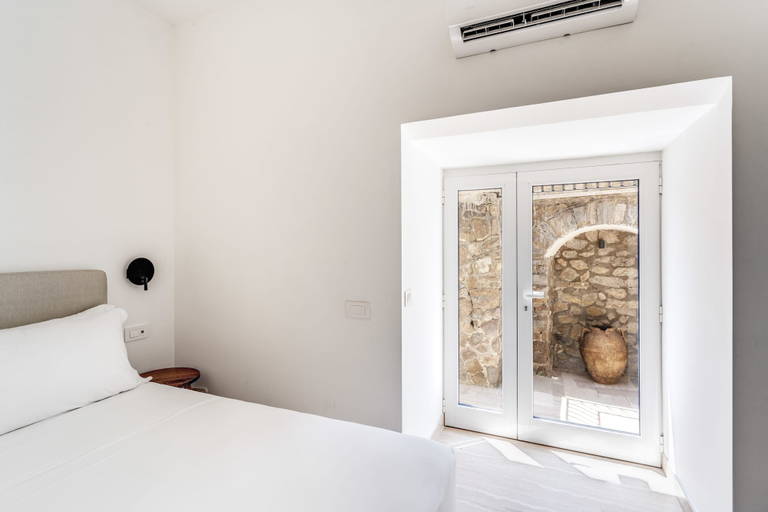 Room 5, Villa Neranite in Citt Metropolitana di Napoli, Napoli